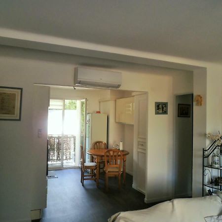 Cosy Nîmes Apartment Exterior foto