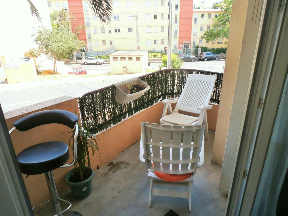 Cosy Nîmes Apartment Exterior foto