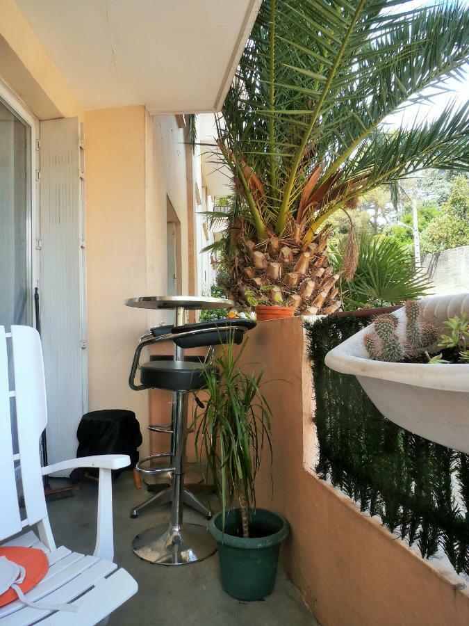 Cosy Nîmes Apartment Exterior foto